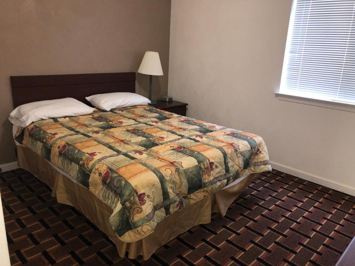 Affordable Suites Burlington Buitenkant foto