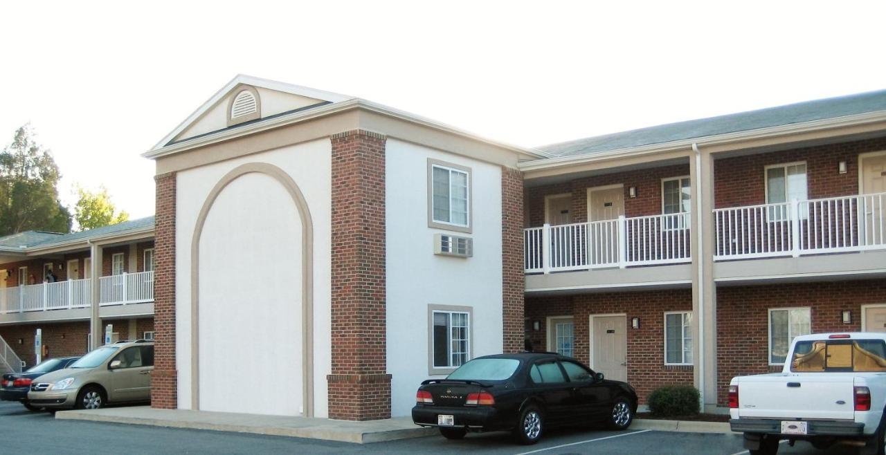 Affordable Suites Burlington Buitenkant foto